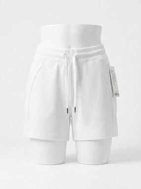 NWT Lululemon Scuba High-Rise Shorts 5" White Size 4 LW7CBOS Drawstring